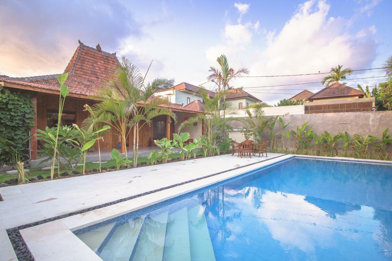 Red Gong Hotel Canggu Екстериор снимка